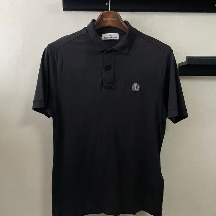 [SOLD OUT] 스톤아일랜드 블랙 반팔 폴로티 M