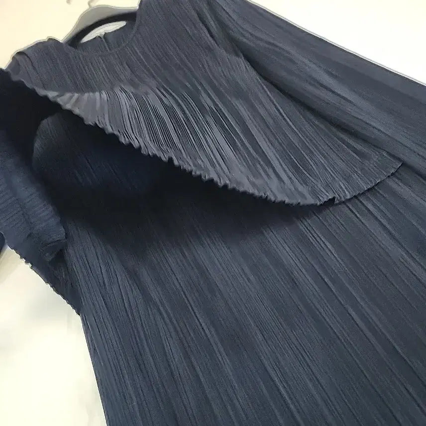 [BUNJANG] ORR Pleated Overlap Dress Navy S / 26만원짜리 ORR orr 플리츠 오버랩 드레스 플리츠 원피스 (출근/데