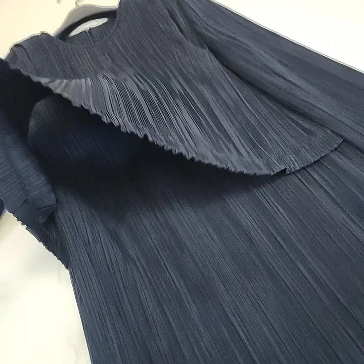[BUNJANG] ORR Pleated Overlap Dress Navy S / 26만원짜리 ORR orr 플리츠 오버랩 드레스 플리츠 원피스 (출근/데
