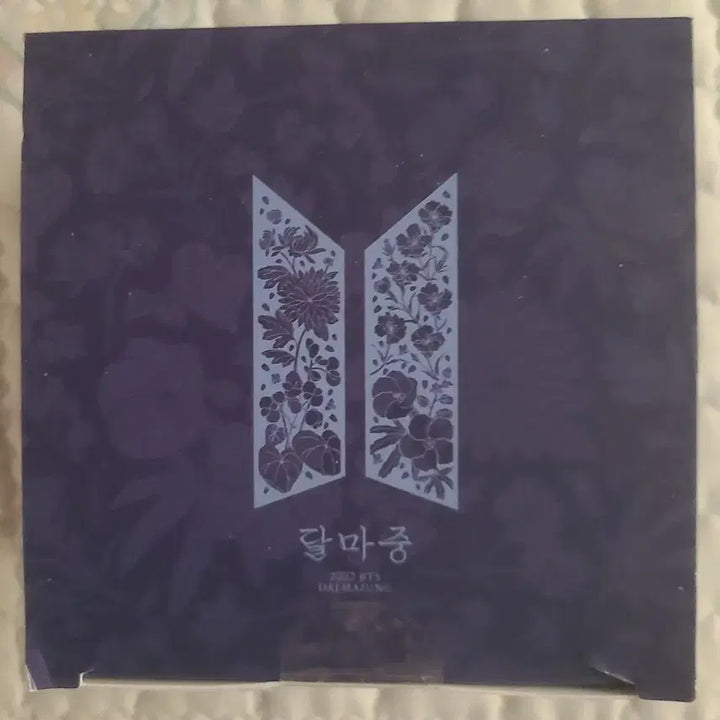 [BUNJANG] BTS Dalmajung 2022 Teacup Set / _급처_ 방탄소년단 BTS 달마중 2022 찻잔세트, 테이프