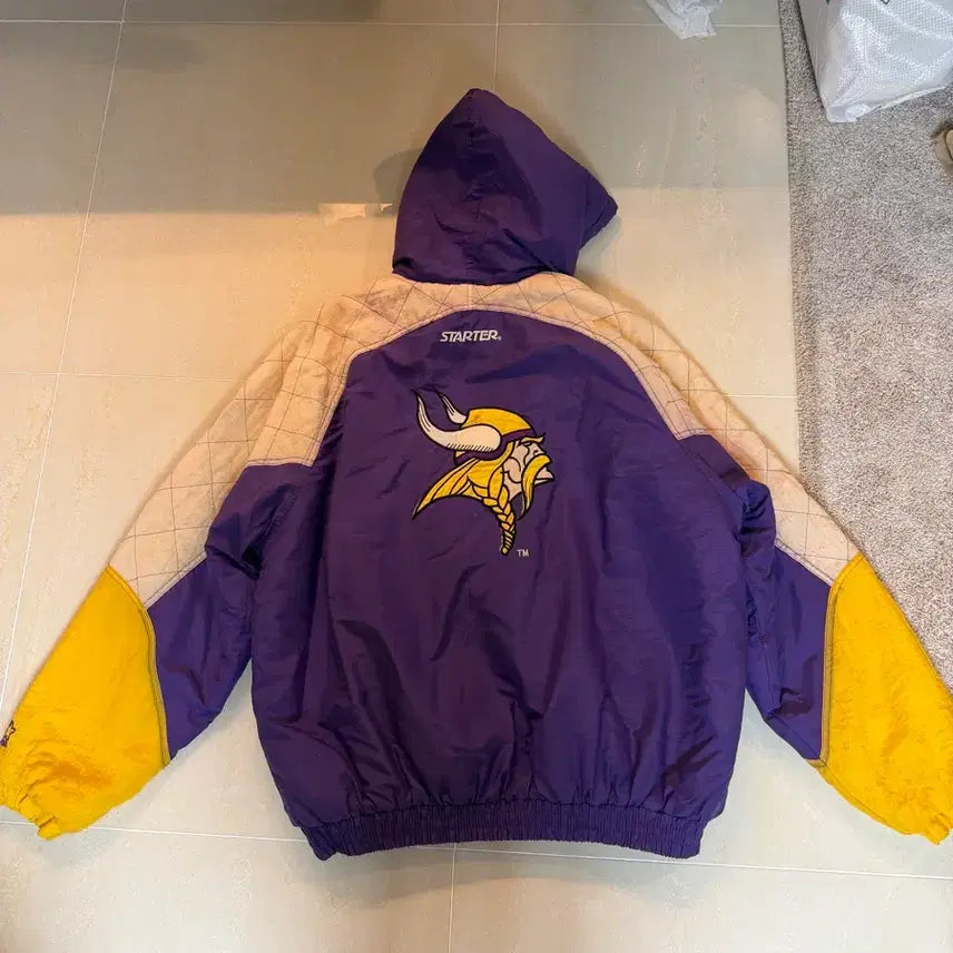 [BUNJANG] Starter Minnesota Vikings Hoodie Jumper / 스타터 미네소타 바이킹스 후드 점퍼