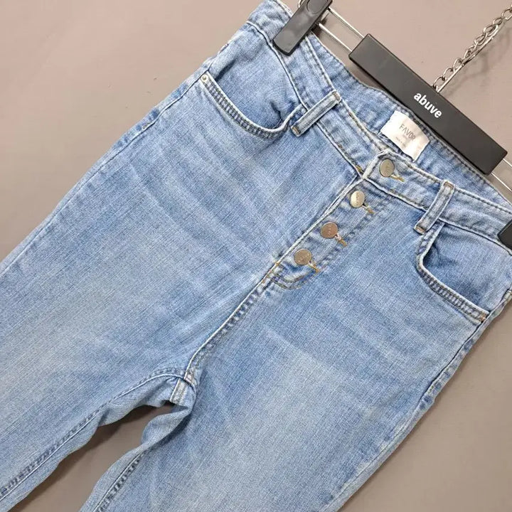 [BUNJANG] Button Detail Bootcut Denim Jeans / 단추포인트 부츠컷 데님 청바지
