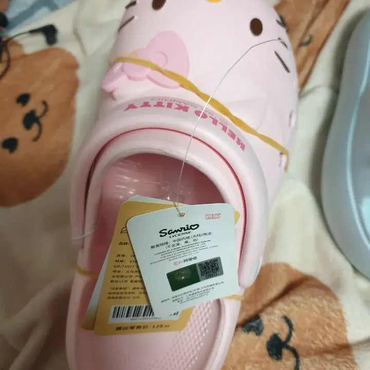[BUNJANG] Hello Kitty Pink Crocs Slippers 240mm / 240 분홍 키티 크록스 슬리퍼