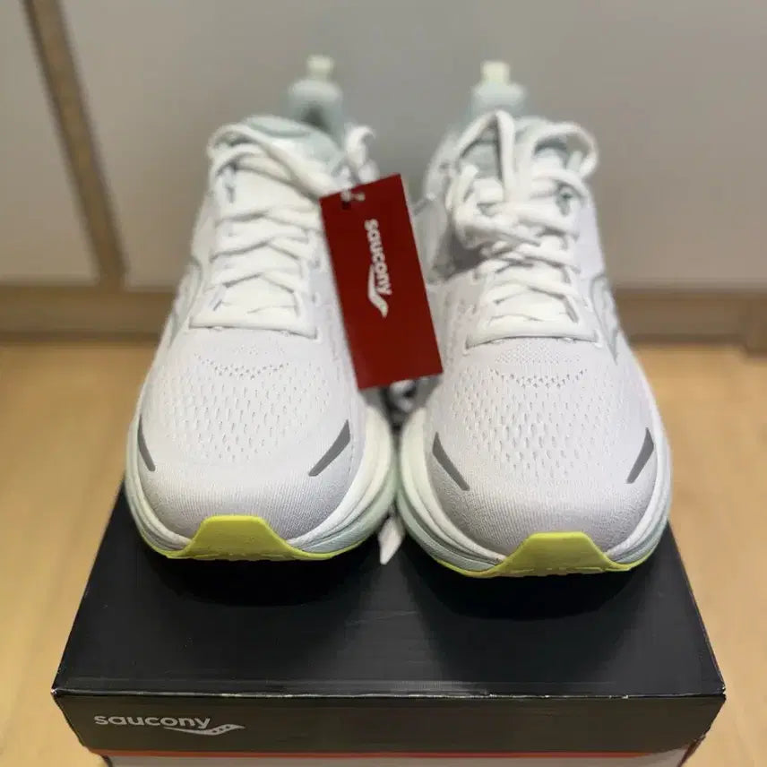 [BUNJANG] Saucony Hurricane 25 Women&