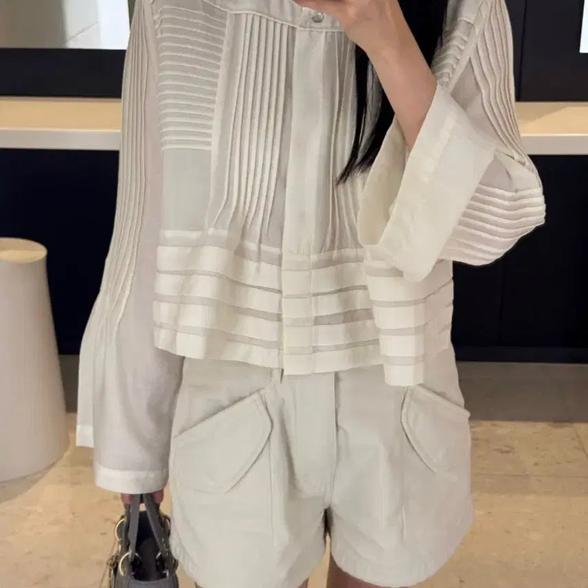 [BUNJANG] Loose Fit Blouse / 라클래시 핀턱 블라우스 판매해요