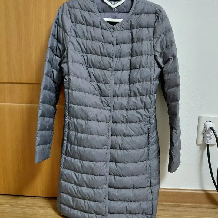 [BUNJANG] Uniqlo Lightweight Long Padded Jacket (M) / 유니클로 경량 롱패딩/자켓 (M)