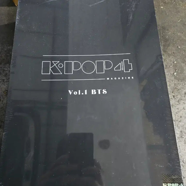 [BUNJANG] BTS K-Pop Seasons Vol.1 Magazine (Sealed) / BTS 한정판 K팝 포 시즌스 Vol.1 BTS 매거진 미개봉