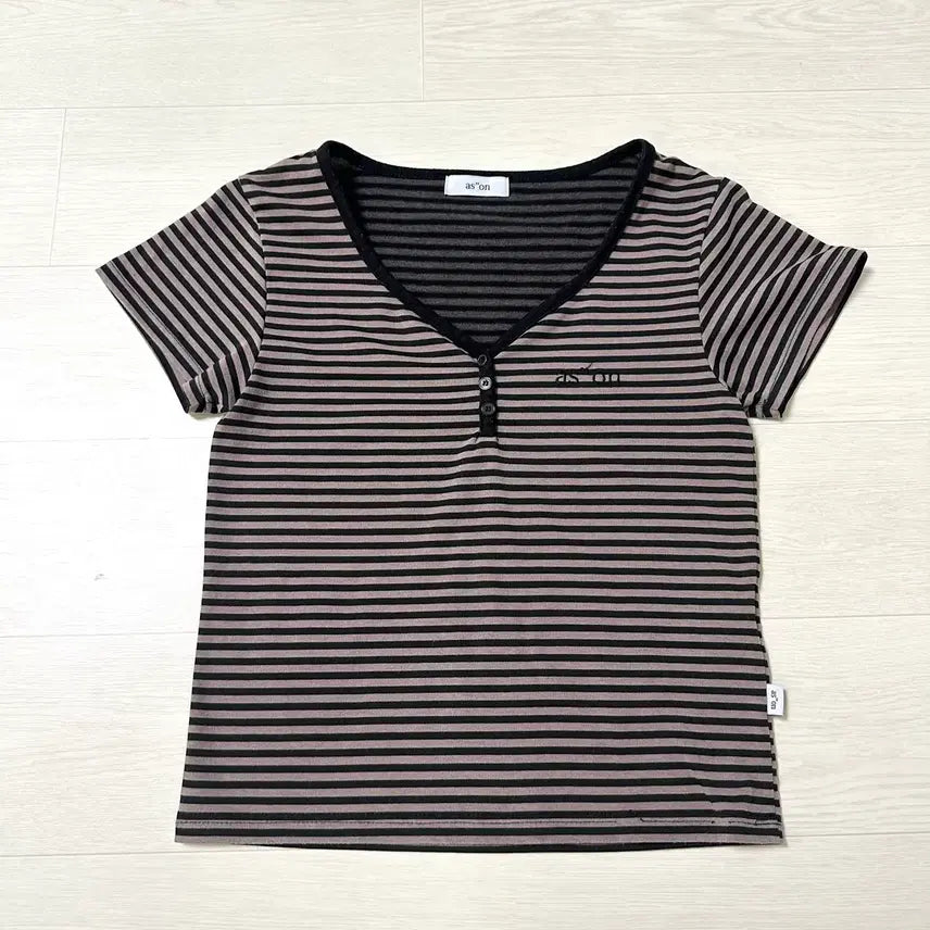 [BUNJANG] AZON Candy Stripe T-Shirt Black / 실사) 애즈온 캔디 스트라이프 티 블랙
