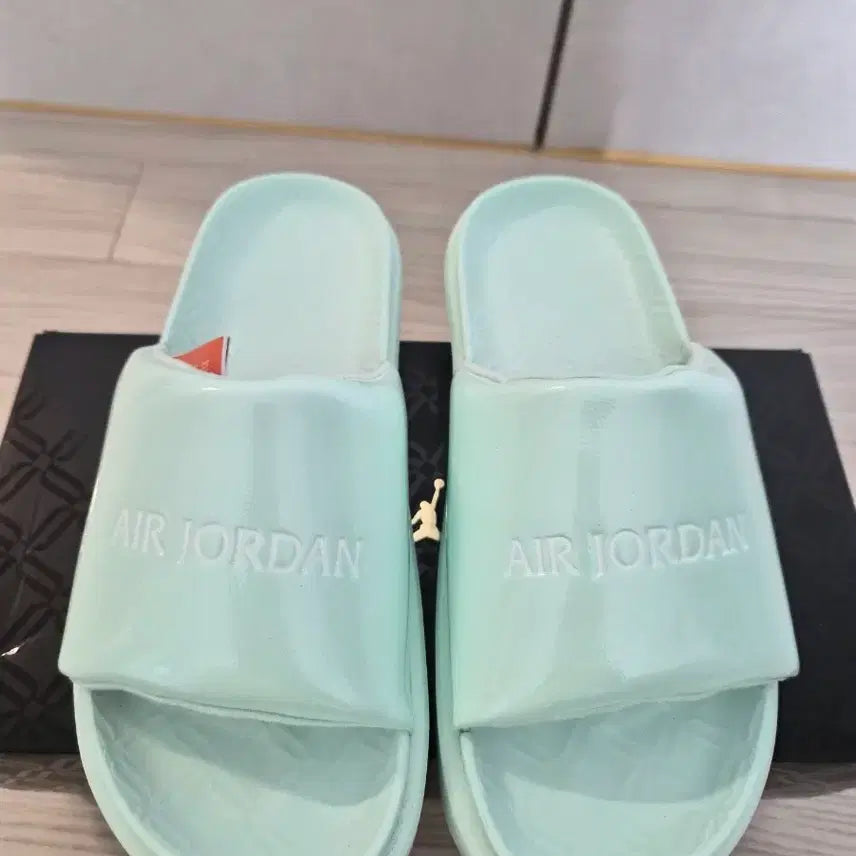 [BUNJANG] Nike Air Jordan Sophia Slides - Mint, 240mm / 새상품) 나이키 에어조던 소피아 슬라이드 슬리퍼 240mm
