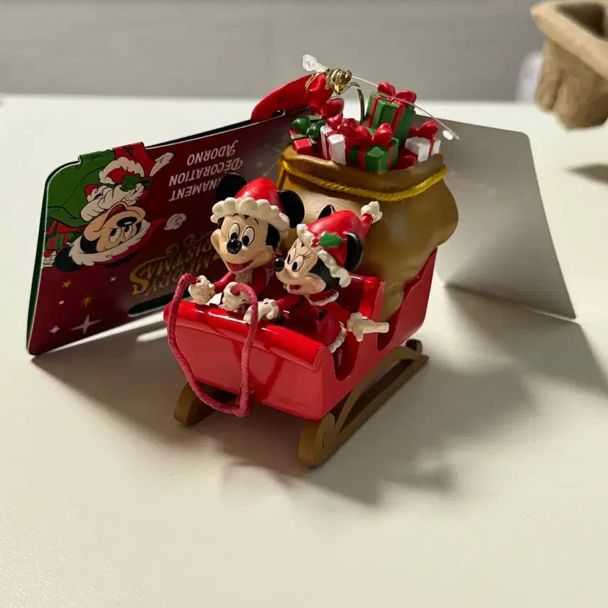 [BUNJANG] Disney Mickey Mouse &amp; Minnie Mouse Santa Sleigh Ornament / 디즈니 미키 미니 산타 썰매 오너먼트