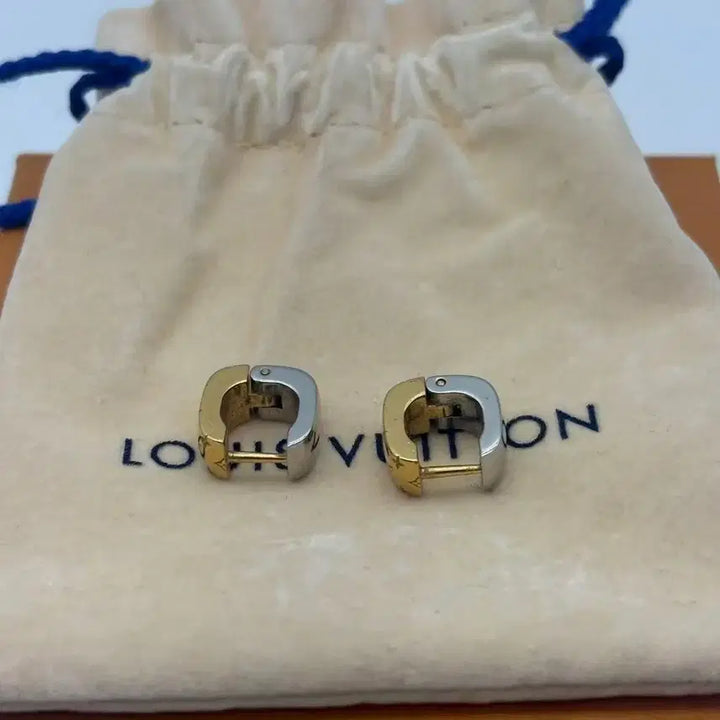 [BUNJANG] Louis Vuitton Gold/Silver Metal Ear Cuff Earrings / 루이비통 골드/실버 귀걸이