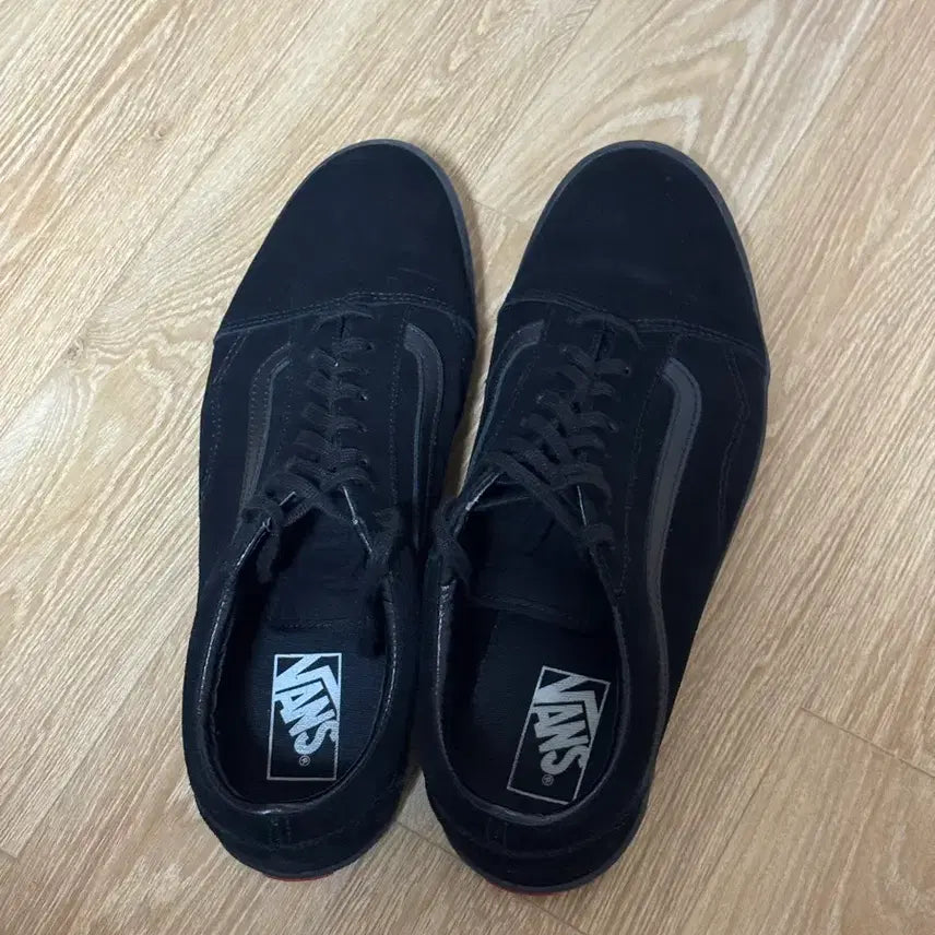 [BUNJANG] Vans Old Skool Low Pro Black/Black VN000D0EBKA1 Sneakers / 반스 올드스쿨 로우프로 - 블랙:블랙 / VN000D0EBKA1