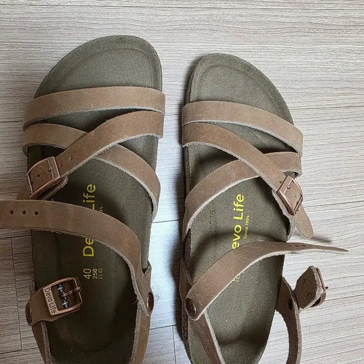 [BUNJANG] DeVo Life Leather Strap Sandals Size 250-255 / DeVo Life 소가죽 스트랩 샌들 250-255