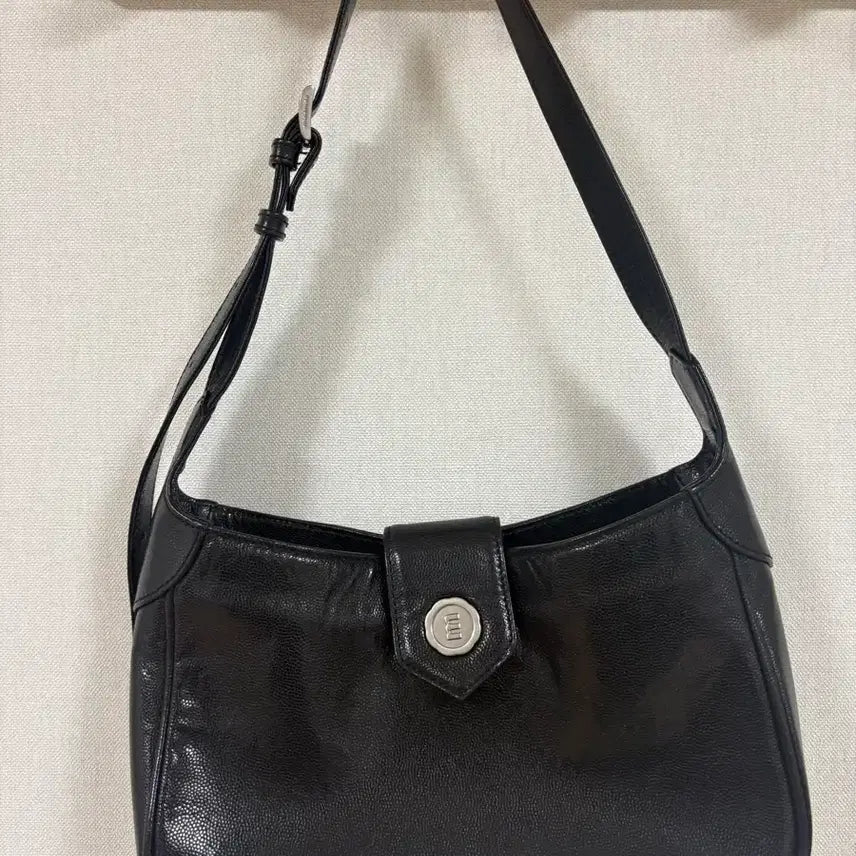 [BUNJANG] Minuit Minute Baton Mini Black Bag / 미닛뮤트 바톤 미니 블랙