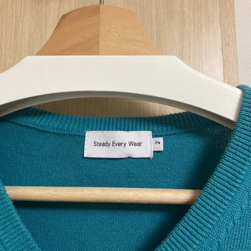 [BUNJANG] Steady Everywear Cotton V-Neck Knit Turquoise Size 2 / 스테디에브리웨어 코튼브이넥니트 터콰이즈 2사이즈