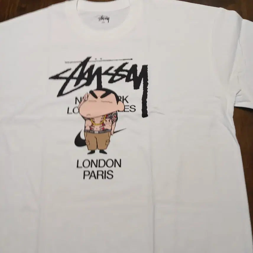 [BUNJANG] Stussy x Crayon Shin-chan Collaboration White T-Shirt / 스투시 짱구 콜라보 반팔 티셔츠 화이트