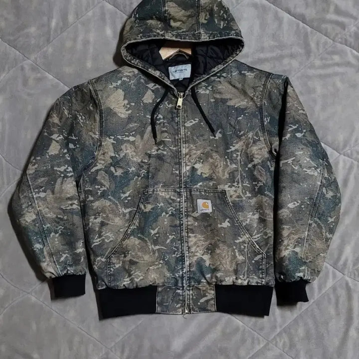 [BUNJANG] Carhartt OG Active Jacket Camo Quilted Hoodie / 칼하트 OG ACTIVEJACKET 카모 후드 퀼팅 자켓