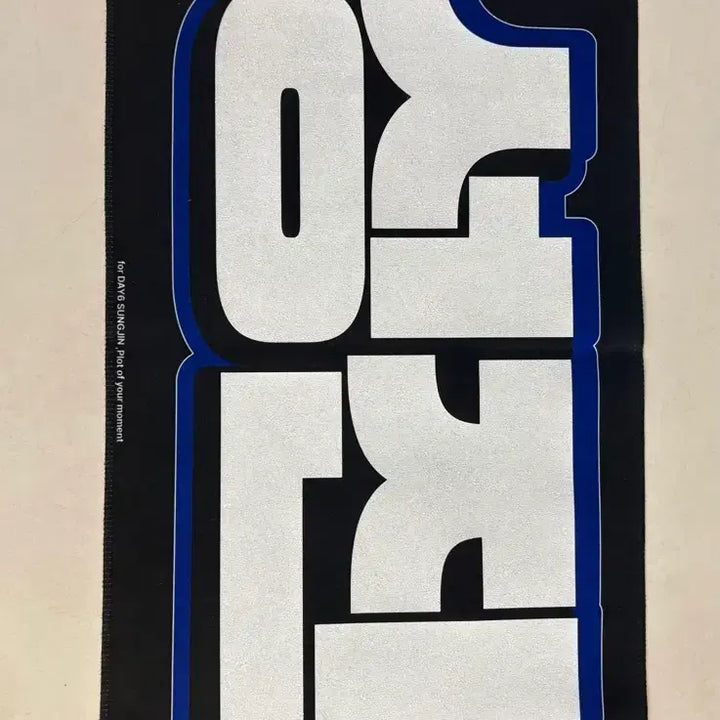 [BUNJANG] Day6 Sungjin Jakarta Slogan + Pouch / 데이식스 성진 슬로건