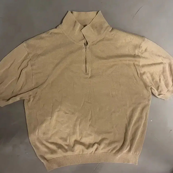 [BUNJANG] Hatching Room Half-Neck Short-Sleeve Knit Beige Size 4 / 헤칭룸 하프넥 반팔니트 베이지 4 판매