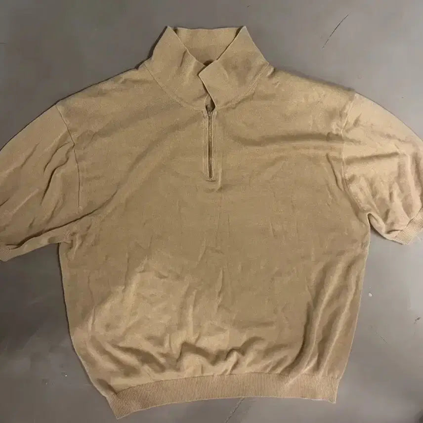 [BUNJANG] Hatching Room Half-Neck Short-Sleeve Knit Beige Size 4 / 헤칭룸 하프넥 반팔니트 베이지 4 판매