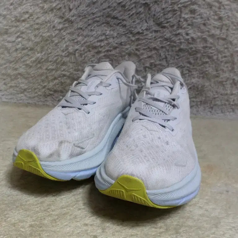 [BUNJANG] Hoolool-Guje Used Sneakers Size 260-270 / 후루룩구제 270 호카 운동화 중고 신발 260502