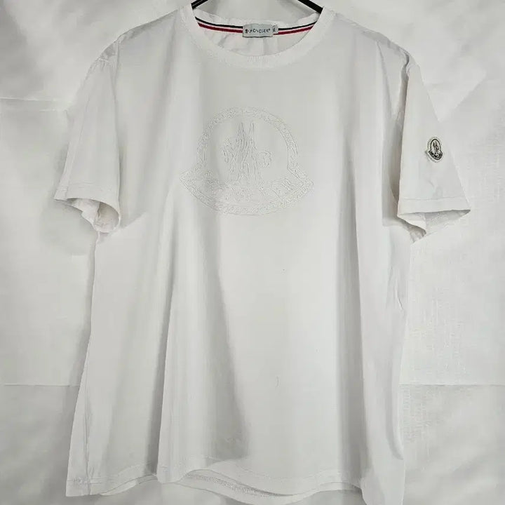 [BUNJANG] Moncler White Raised Logo Cotton T-Shirt XL / 몽클레어 화이트 돌출 로고 반팔 티셔츠