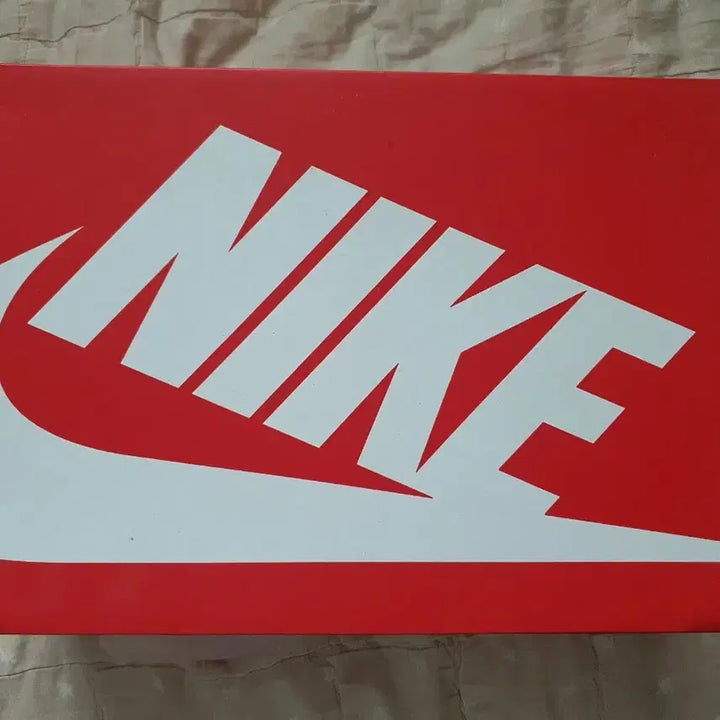 [BUNJANG] Nike Cortez White and Black 275mm Sealed / 나이키 Nike 코르테즈 화이트 앤 블랙 275mm (미개봉 새 제품)