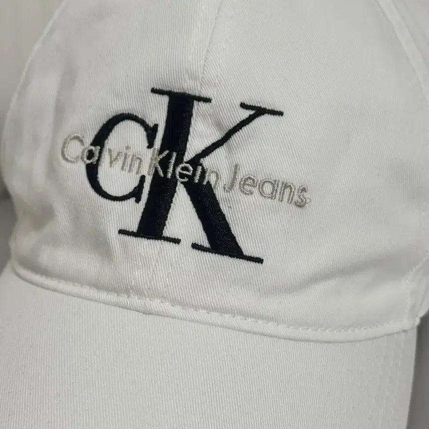 [BUNJANG] Calvin Klein White Cotton Twill Ball Cap Hat / 캘빈클라인 흰색 볼캡 모자