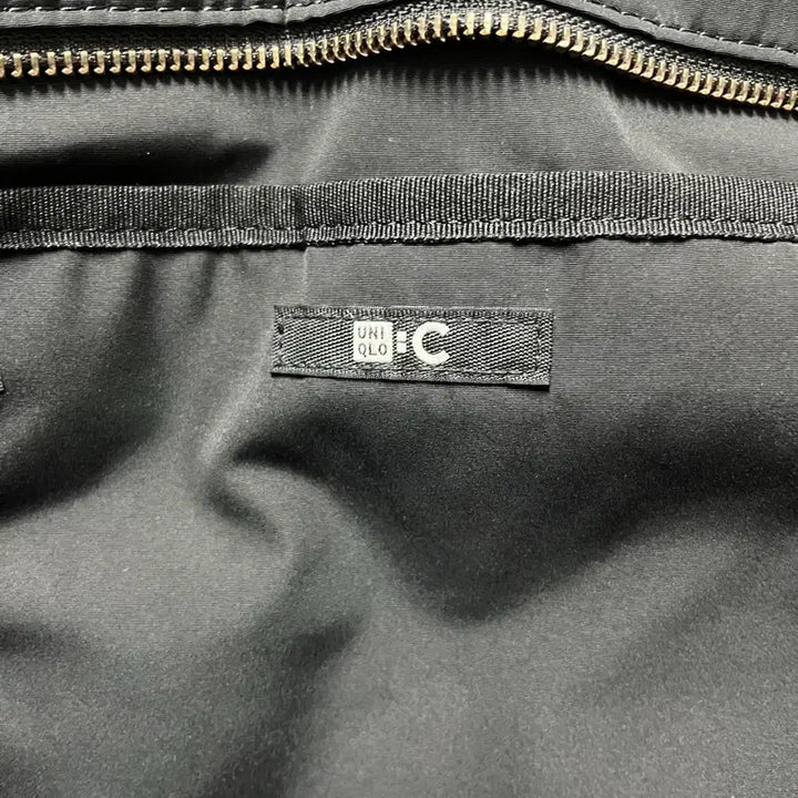 [BUNJANG] Uniqlo 2-Way Tote Bag Black / 유니클로 2way 토트백 블랙