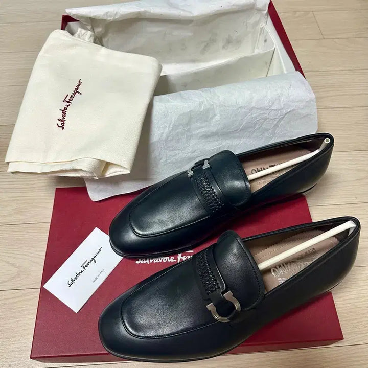 [BUNJANG] Salvatore Ferragamo Gancini Men&