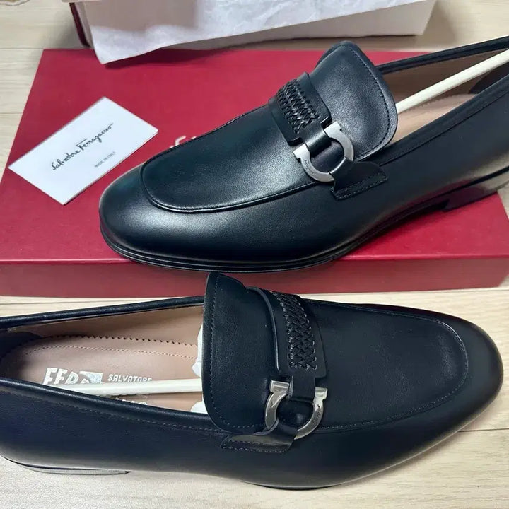 [BUNJANG] Salvatore Ferragamo Gancini Men&