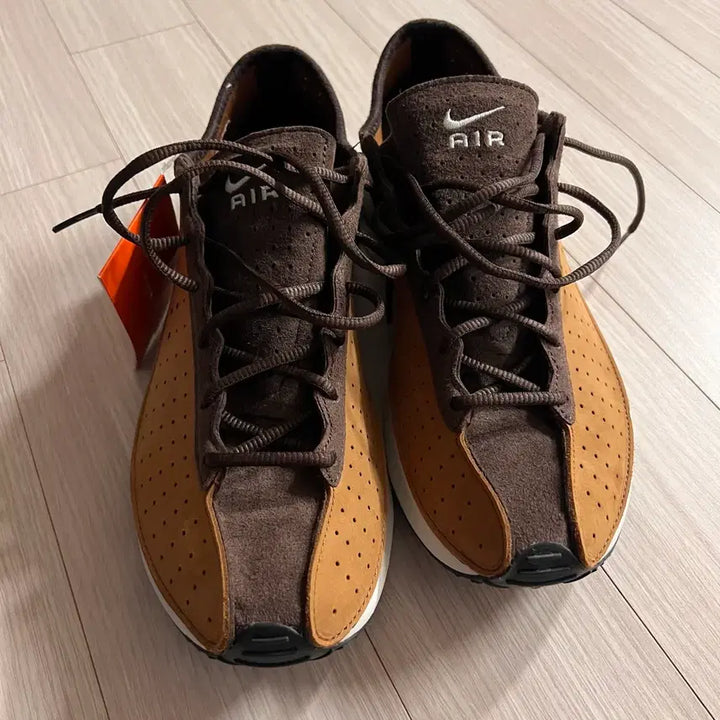 [BUNJANG] Nike Air Fly Brown Sneakers (Recommended for 270-275) / 새상품)나이키 에어플라이 브라운 285(270~75권장)