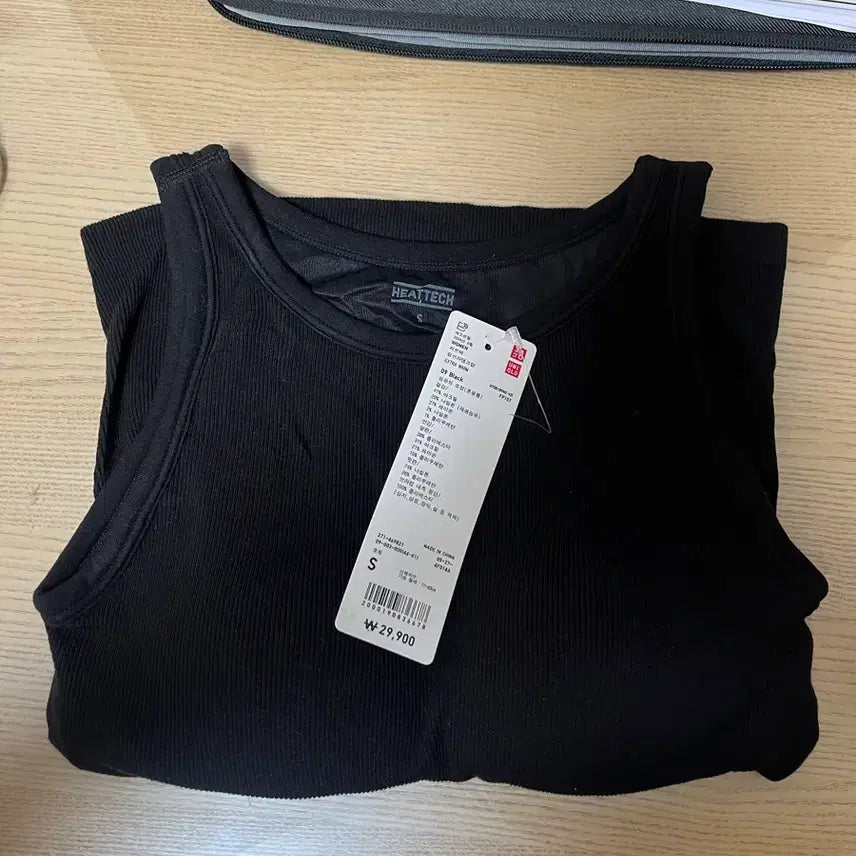 [BUNJANG] Uniqlo Heattech Ribbed Bra Tank Top Black S / 유니클로 히트텍 립브라탱크탑 블랙색상 s사이즈