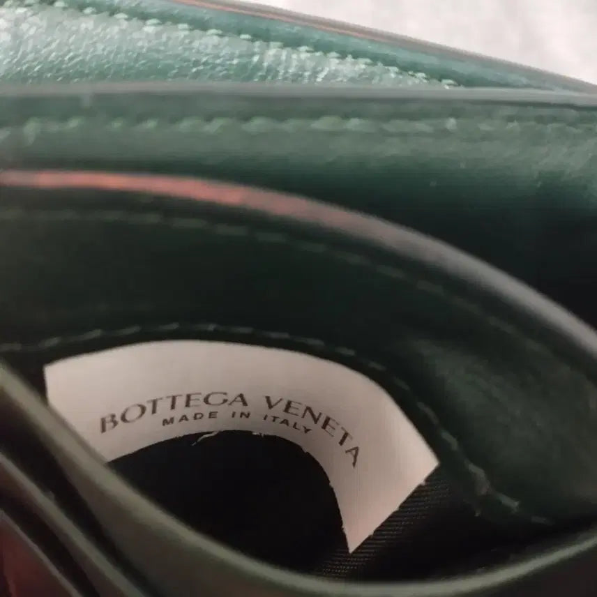 [BUNJANG] Bottega Veneta Cassette Tri-fold Zip Medium Wallet / 보테가 베네타카세트 3단 폴더형 지퍼 미디엄 카세트 폴더형 지갑 팝니다