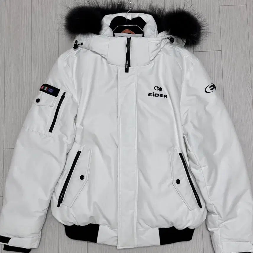 [BUNJANG] Eider Stooky Down Jacket Black Fur White / 아이더 스투키 다운 자켓 블랙퍼 화이트