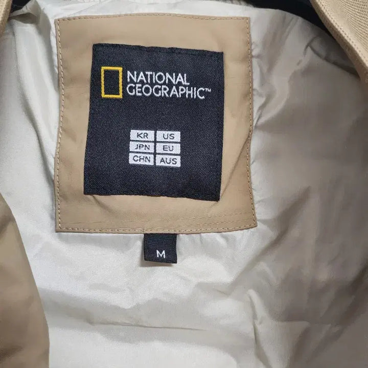 [BUNJANG] National Geographic Beige Bomber Jacket / 내셔널지오그래픽 베이지 봄버 자켓