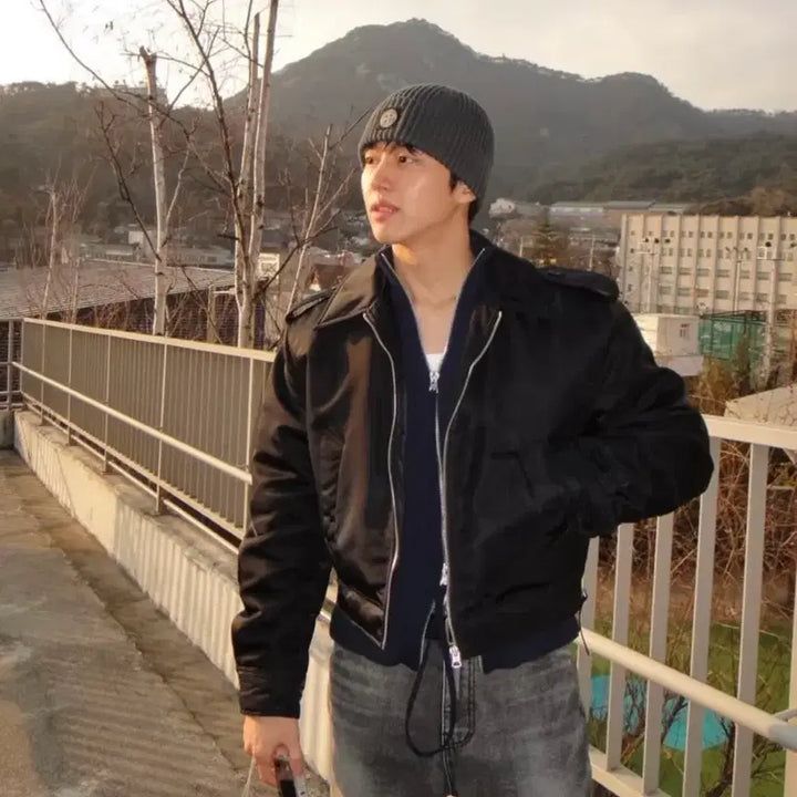 [BUNJANG] RECTO 23FW Toulouse Nylon Bomber Jacket Olive M / 렉토 23FW 톨루즈 나일론 봄버 자켓 올리브 M
