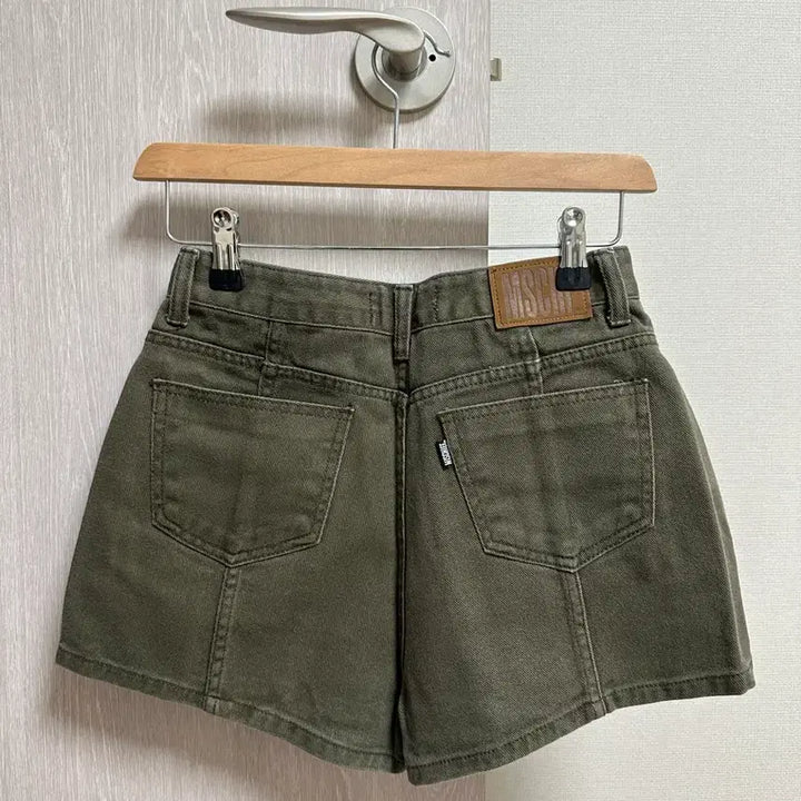 [BUNJANG] MSCHF Khaki Shorts Medium / 미스치프 카키 반바지
