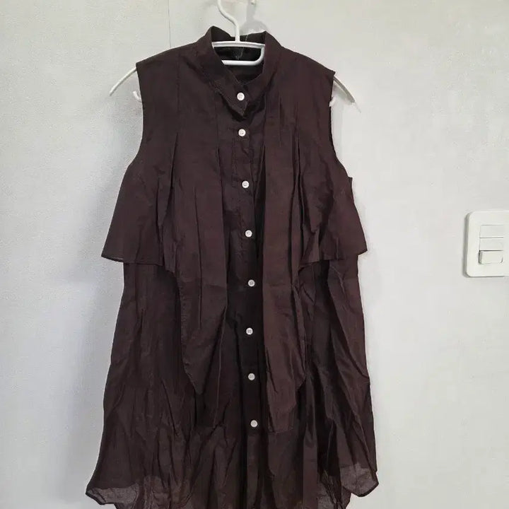 [BUNJANG] Brown Sleeveless Long Shirt / 브라운 민소매 롱셔츠