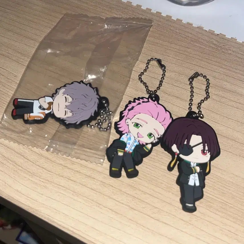 [BUNJANG] Wind Breaker Keychains Rubber Strap Bundle Set (KIRYU, SUO, CHOJI) / 윈드브레이커 러버스트랩 키류,스오,쵸지 일괄