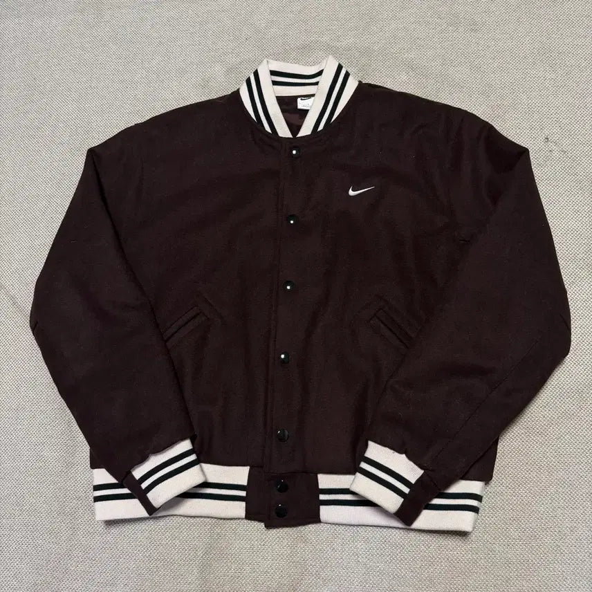 [BUNJANG] Nike NSW Authentic Varsity Jacket - Brown Basalt / 나이키 NSW 어센틱 바시티 자켓 브라운 바살트 - 아시아