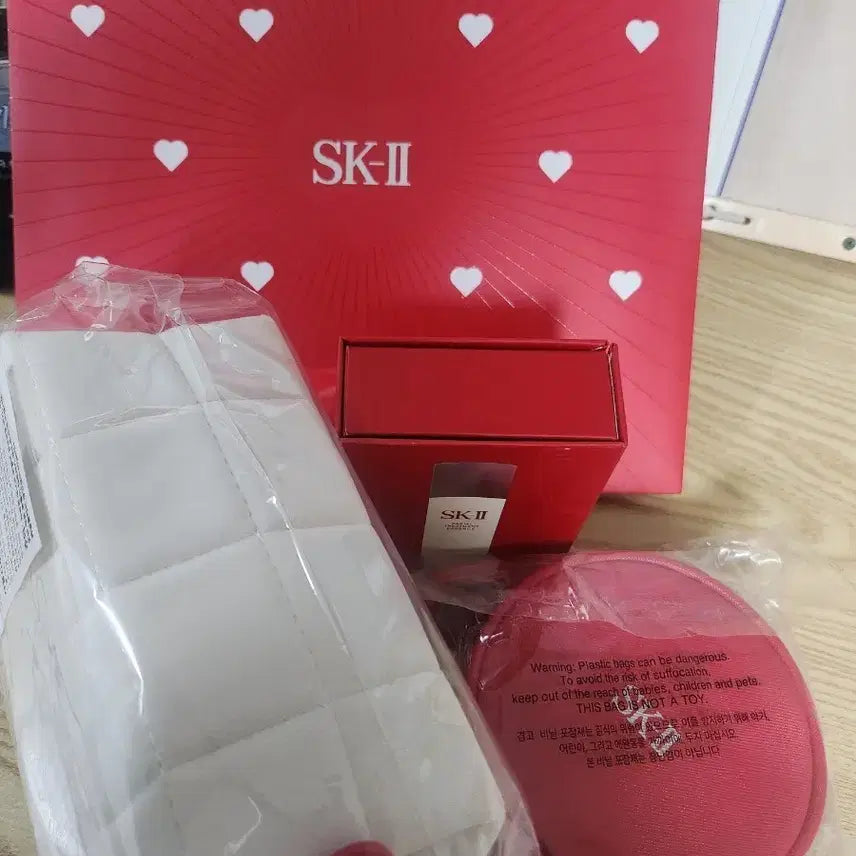 [BUNJANG] SK-II Pouch Set with Travel-Size Clear Lotion and Pitera Essence / SK2 파우치 세트