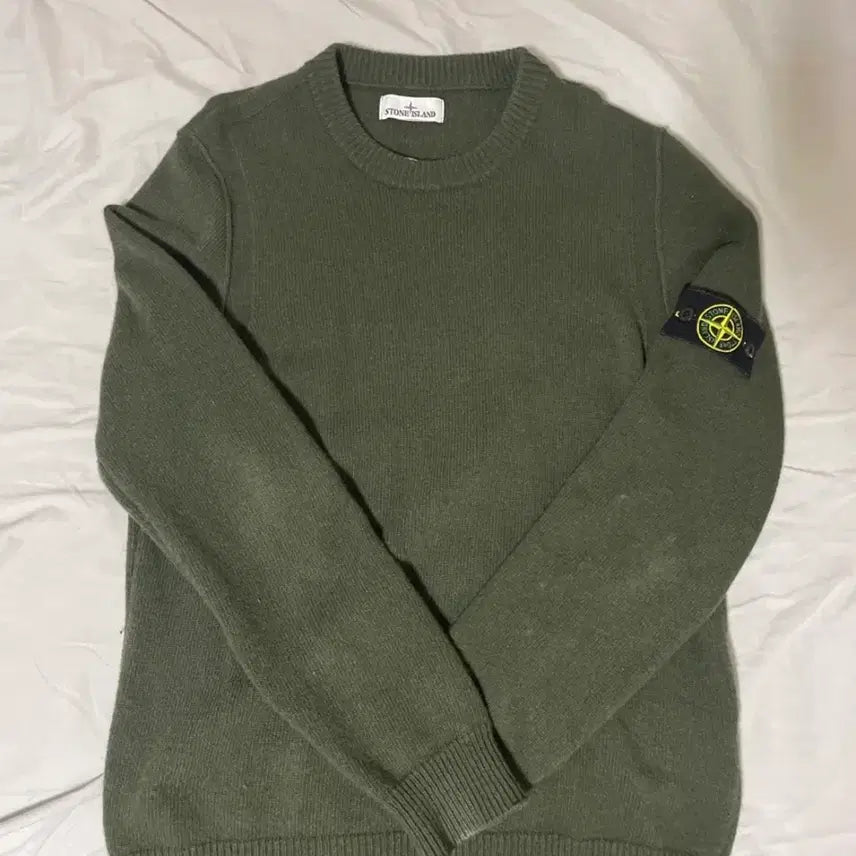 [BUNJANG] Stone Island Knit Olive Green L / 스톤아일랜드 니트 올리브 그린 L사이즈