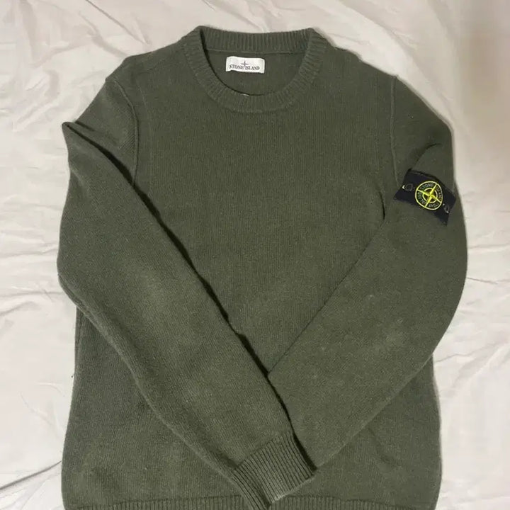 [BUNJANG] Stone Island Knit Olive Green L / 스톤아일랜드 니트 올리브 그린 L사이즈