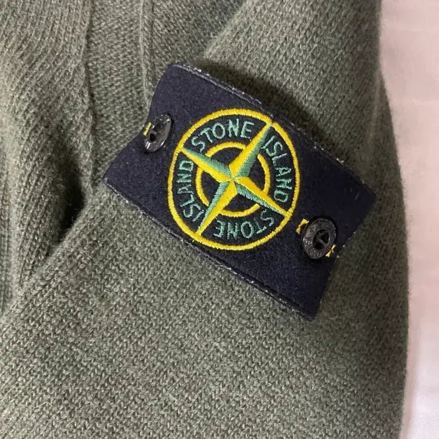 [BUNJANG] Stone Island Knit Olive Green L / 스톤아일랜드 니트 올리브 그린 L사이즈