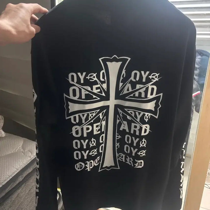 [BUNJANG] OYO OYARD Black Long-Sleeve T-Shirt / OYO OYARD 검정색 긴팔 티셔츠