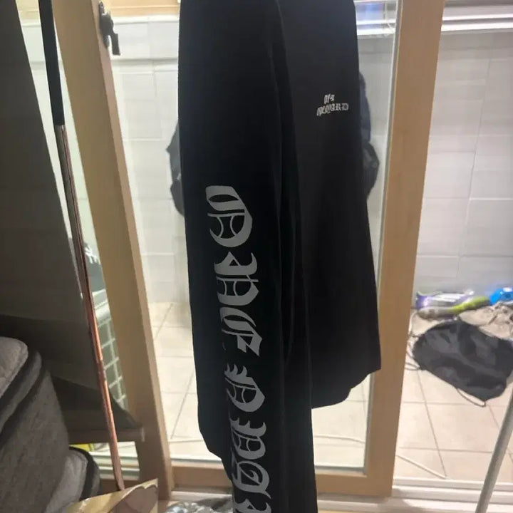[BUNJANG] OYO OYARD Black Long-Sleeve T-Shirt / OYO OYARD 검정색 긴팔 티셔츠