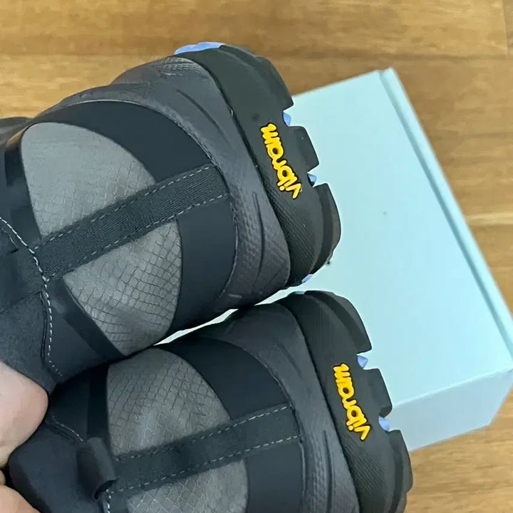 [BUNJANG] Low Classic LC T-1 Sneakers Charcoal / [270] 로우클래식 lc t-1 스니커즈 차콜