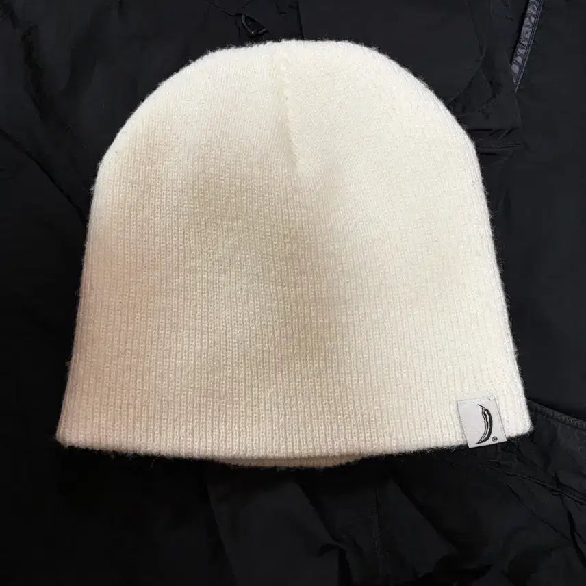 [BUNJANG] The Spicy Gamja Club White Beanie / 더스파이시감자크럽 thespicygamjaclub 비니 white