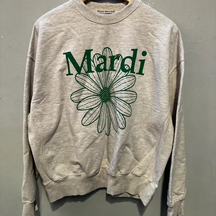 [BUNJANG] Mardi Mercredi Authentic Sweatshirt / 마르디메크르디 정품 맨투맨